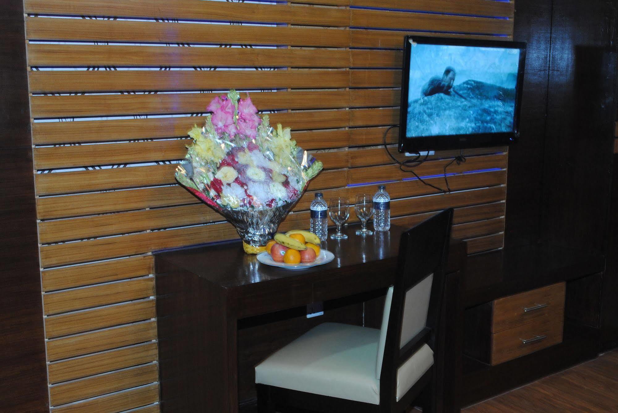 White Beach Cox'S Bazar Tongi Exterior foto